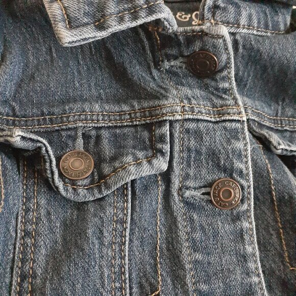 Cat & Jack Girl's Size L (10/12) Medium Wash Button Up Denim Stretch Vest - Picture 9 of 9